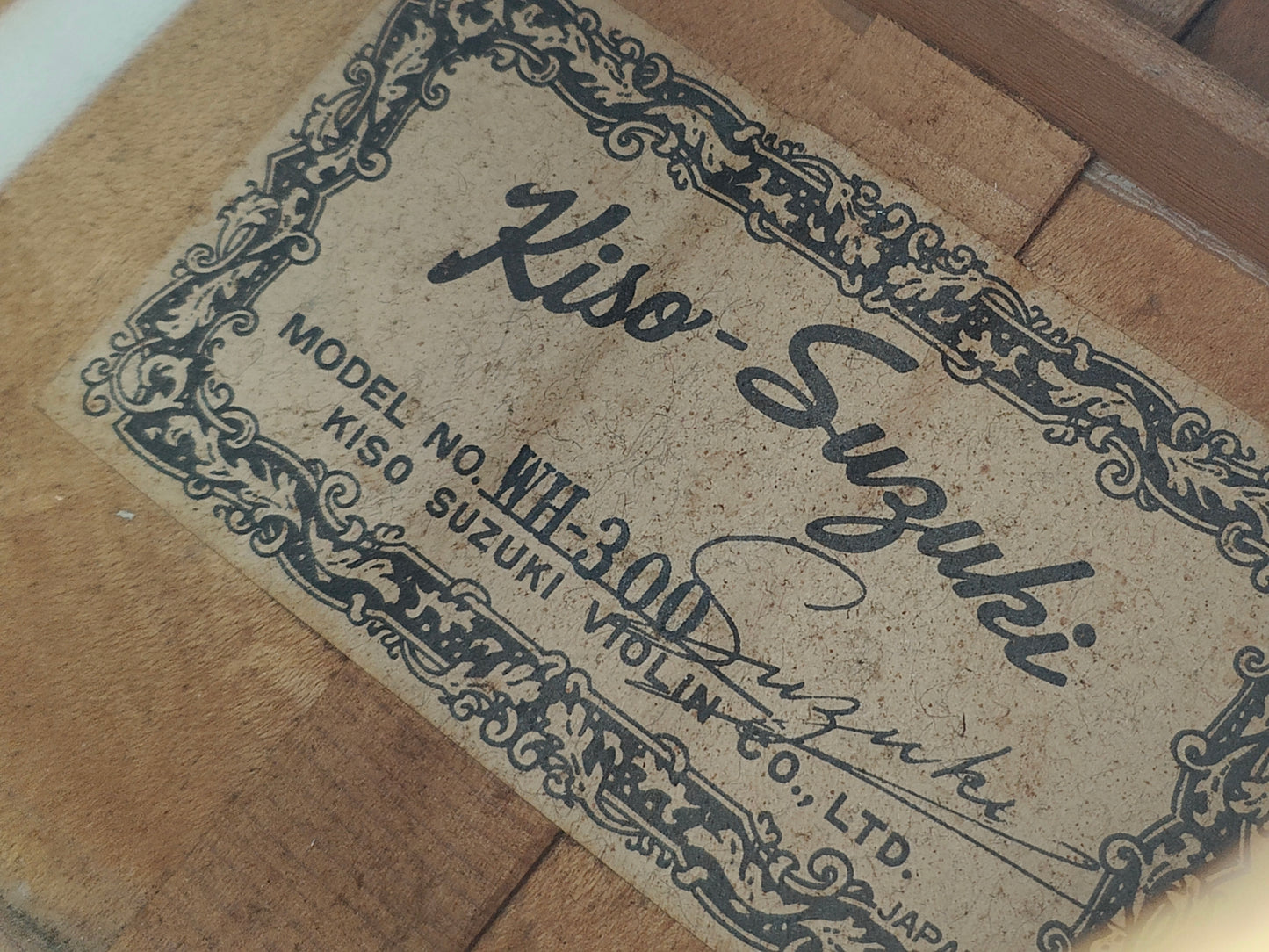 1970's Kiso Suzuki Japan WH-300 Dreadnought Acoustic