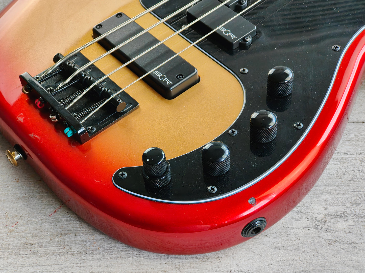 Squier Contemporary Active PH Precision Bass (Sunset Metallic)