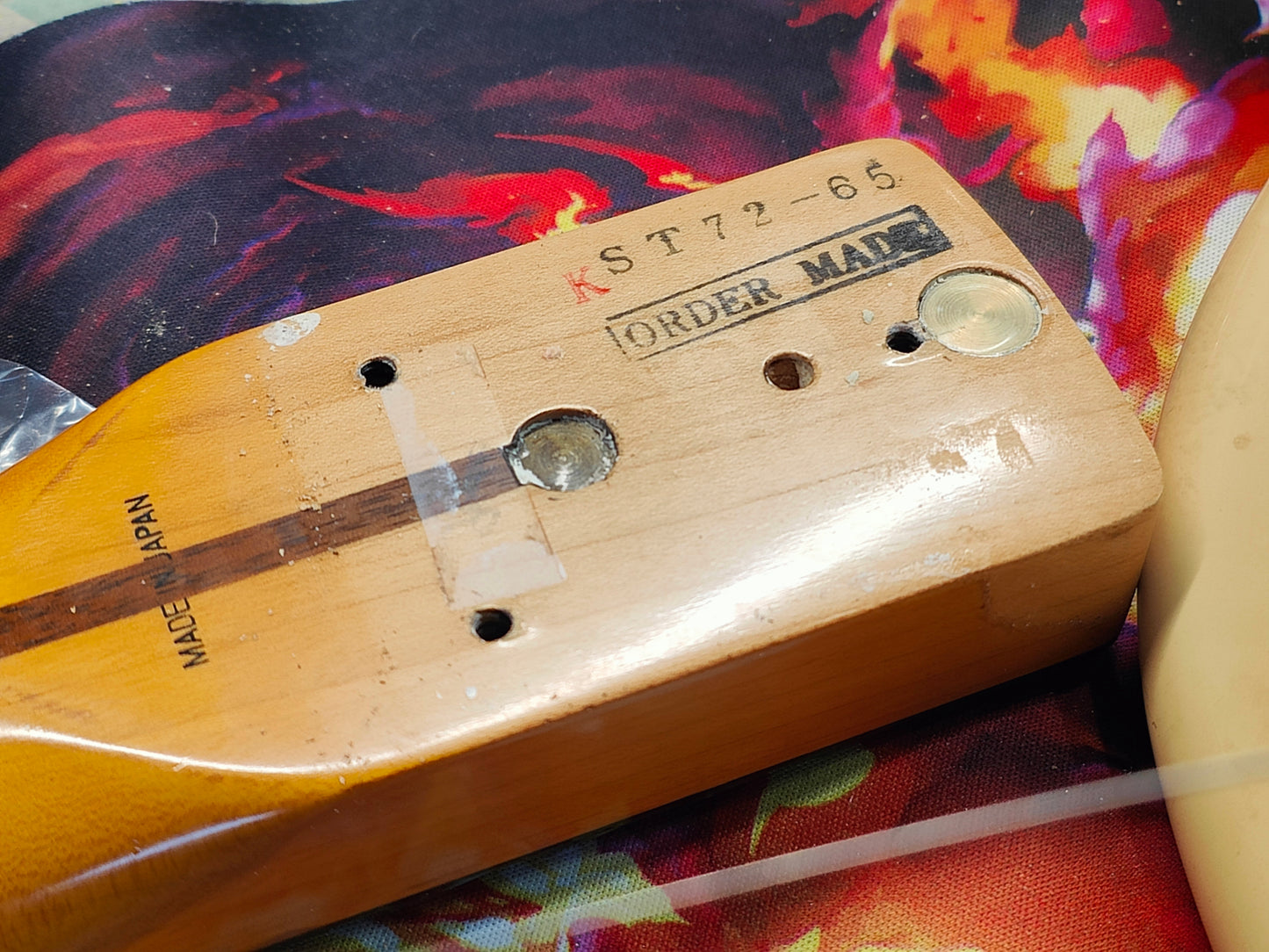 1985 Fender Japan ST72-65 '72 Reissue Blackmore Scalloped Stratocaster (White)