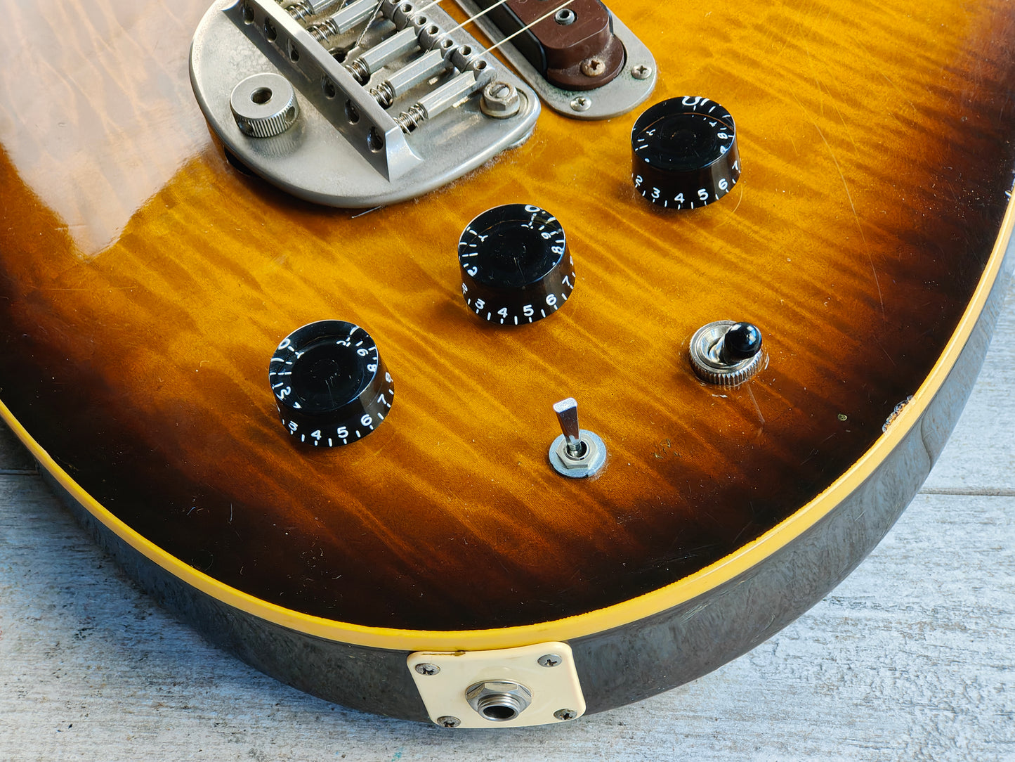 1978 Greco Japan BW-600 "Brawler" Tulip Style Double Cutaway (Brown Sunburst)