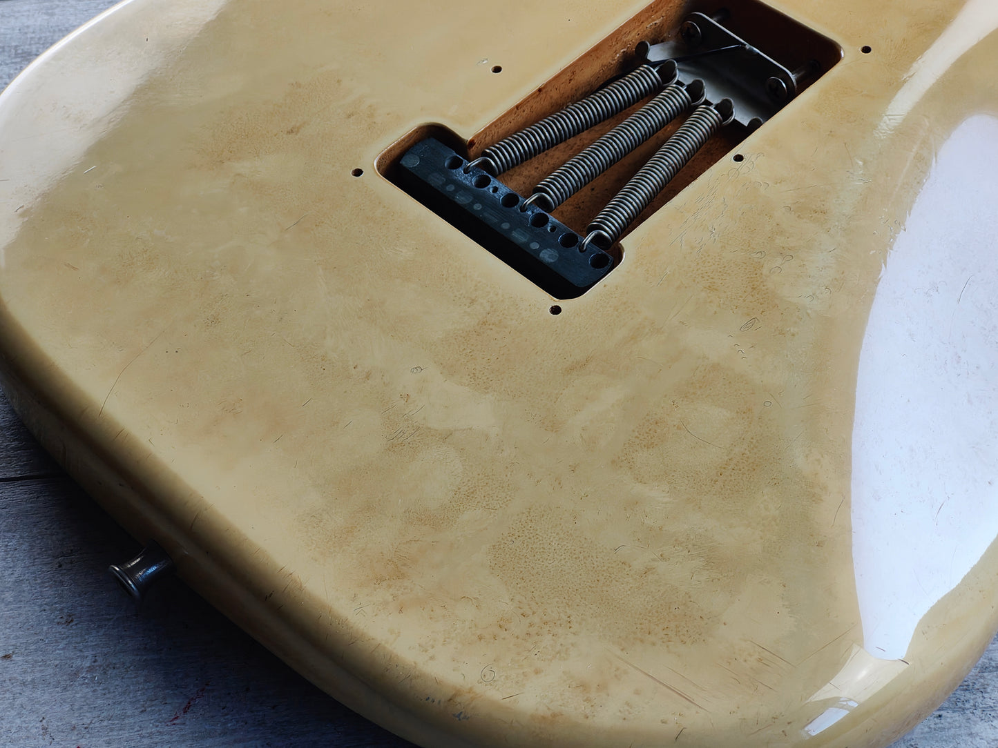 1985 Fender Japan ST72-65 '72 Reissue Blackmore Scalloped Stratocaster (White)