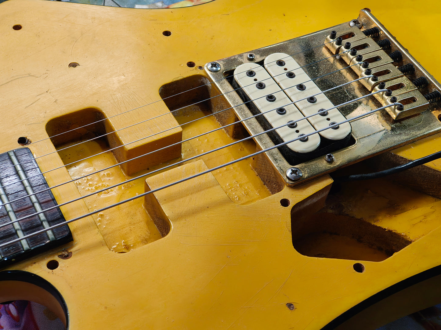 1981 Washburn Japan A-15V Stage Series LH Left Handed Explorer (Yellow)