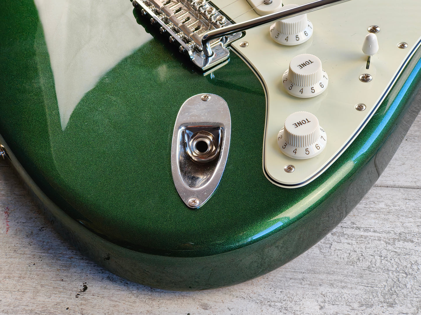 2023 Fender Japan Traditional 60's Stratocaster (Aged Sherwood Green Metallic)