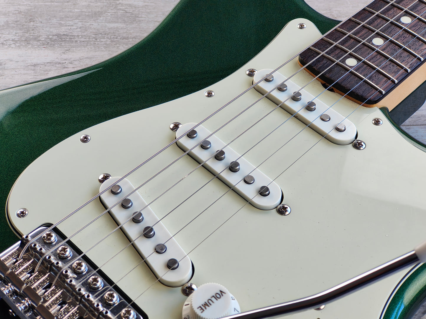 2023 Fender Japan Traditional 60's Stratocaster (Aged Sherwood Green Metallic)