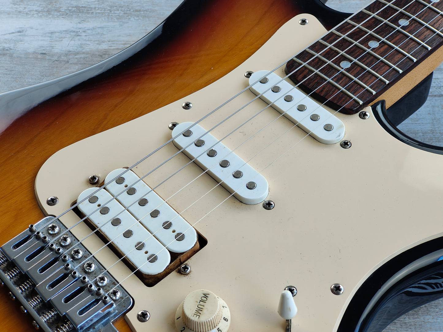 1997 Ibanez SS140 Stagestar Series Stratocaster (Sunburst)