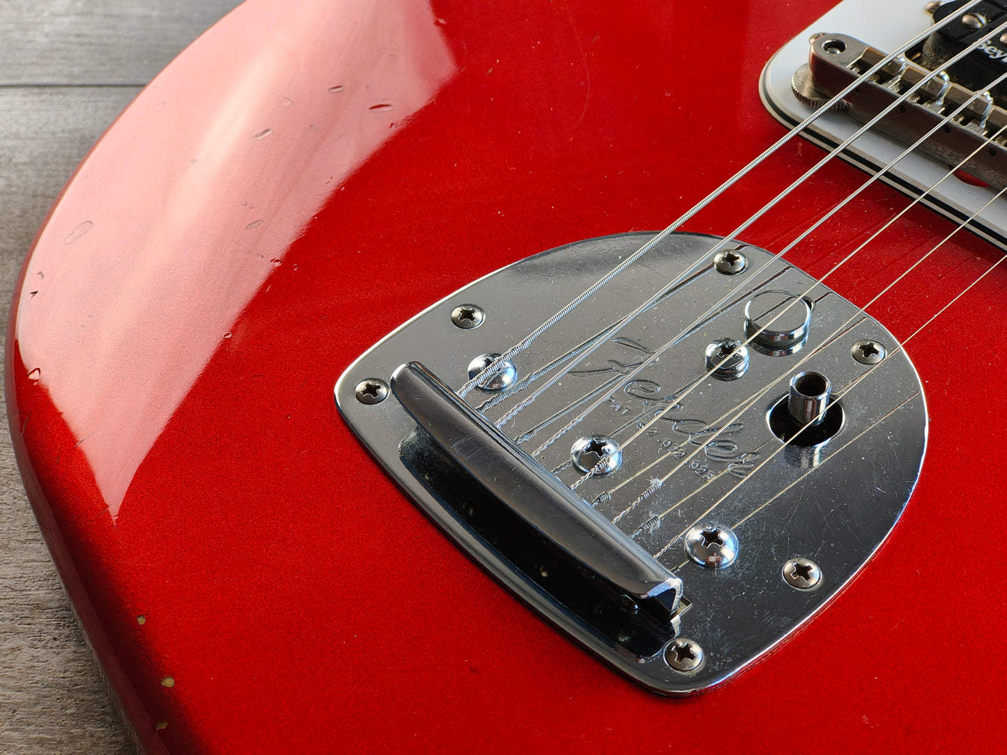 1997 Fender Japan JG66-85 '66 Reissue Jaguar w/Bridge Humbucker (Candy Apple Red)