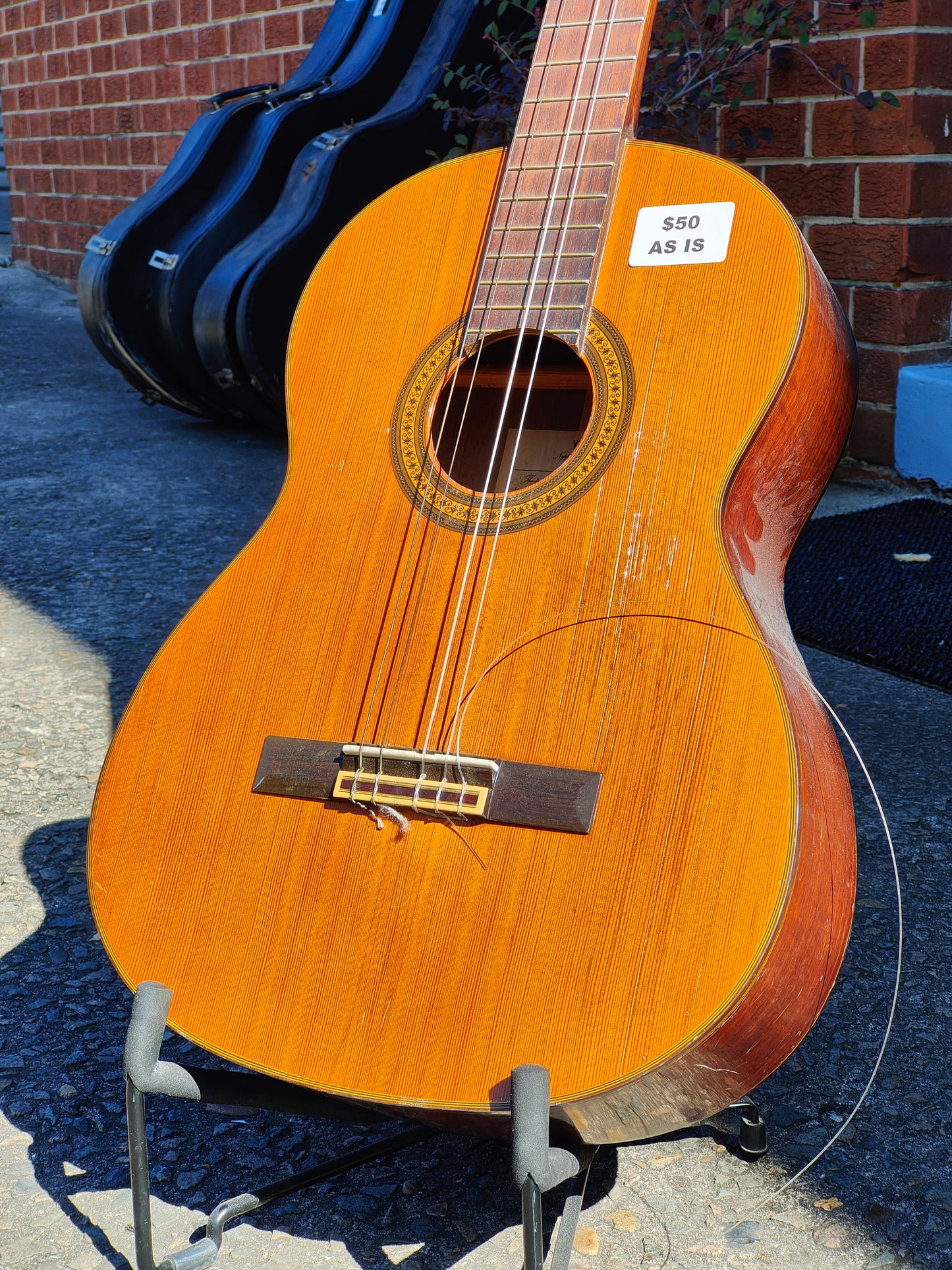 Vintage Yamaha Japan C-200 Classical Acoustic Guitar - Thrift Shop