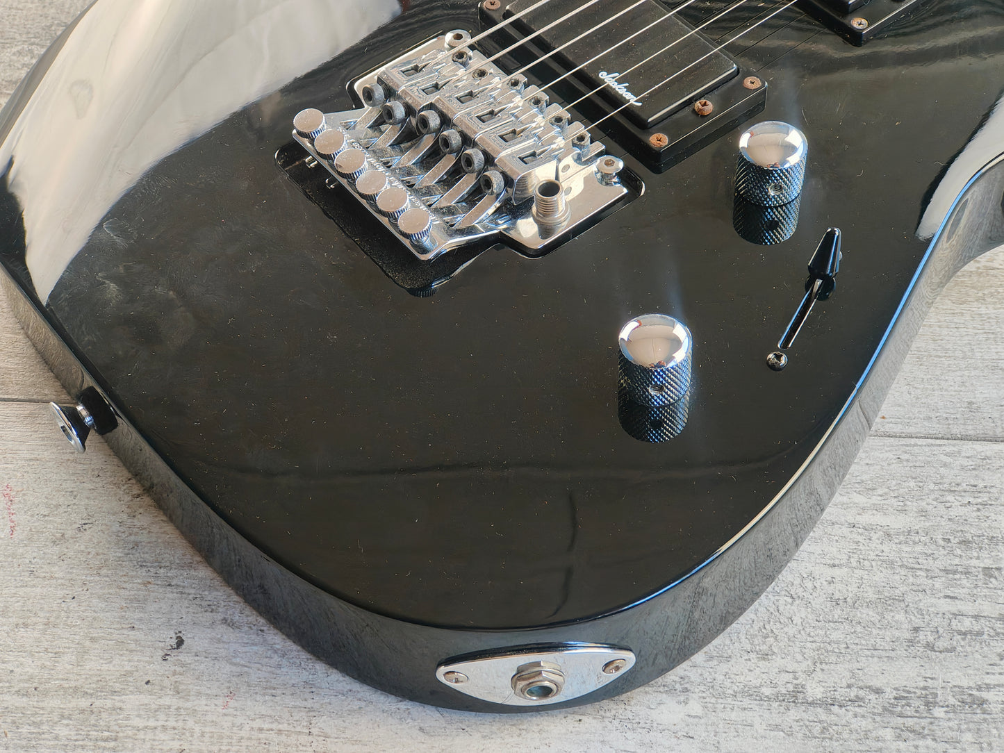 2010 Jackson JS32R Reverse Headstock Dinky w/Floyd Rose (Black)