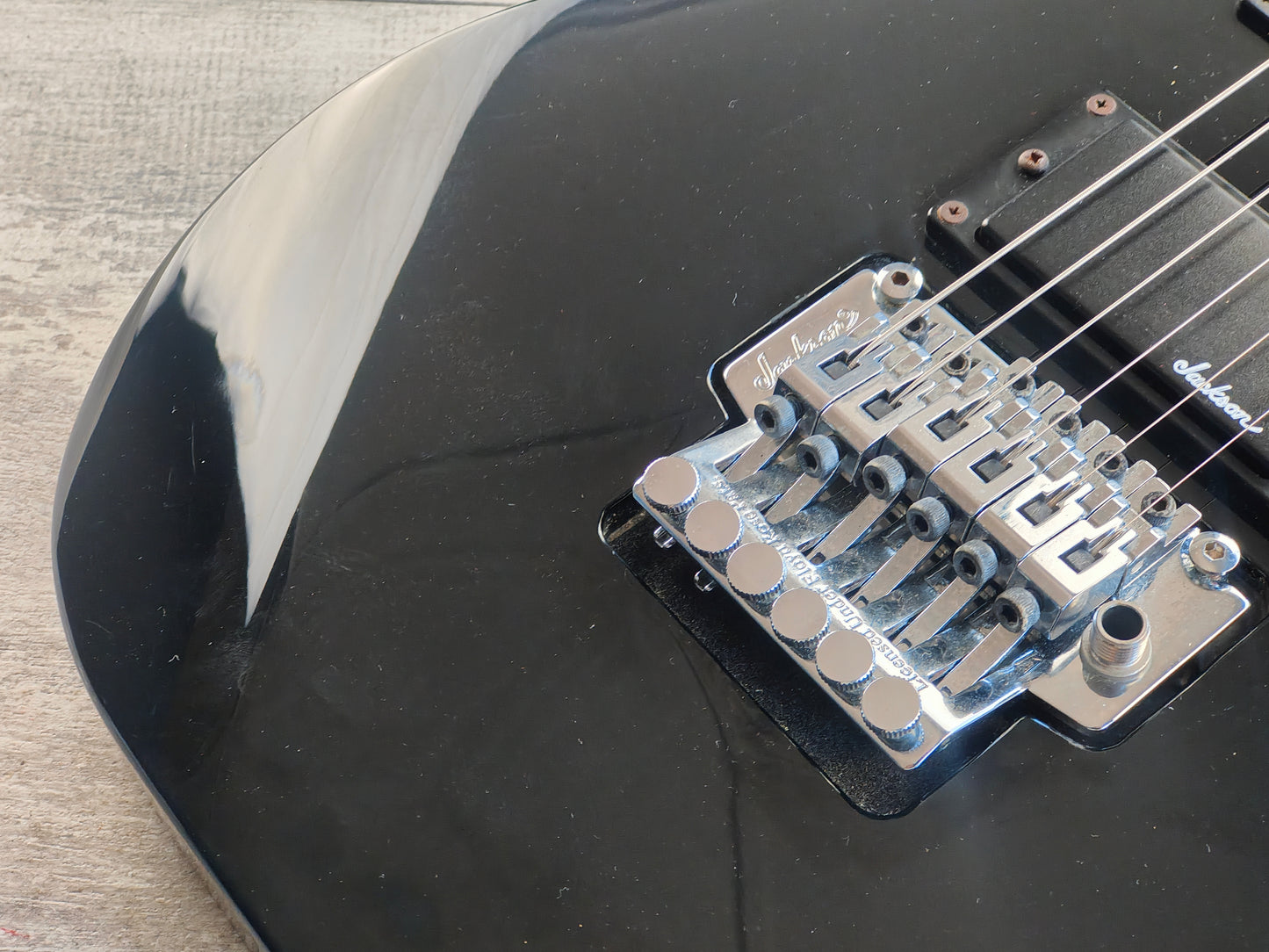 2010 Jackson JS32R Reverse Headstock Dinky w/Floyd Rose (Black)