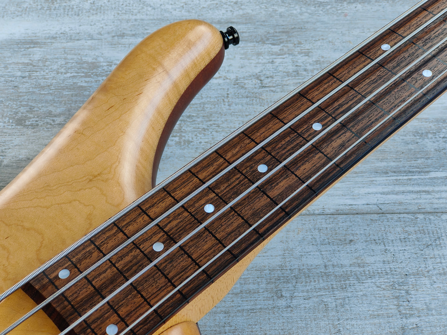 1990's Rockoon Japan (by Kawai) RB Series Medium Scale Fretless Bass (Natural)