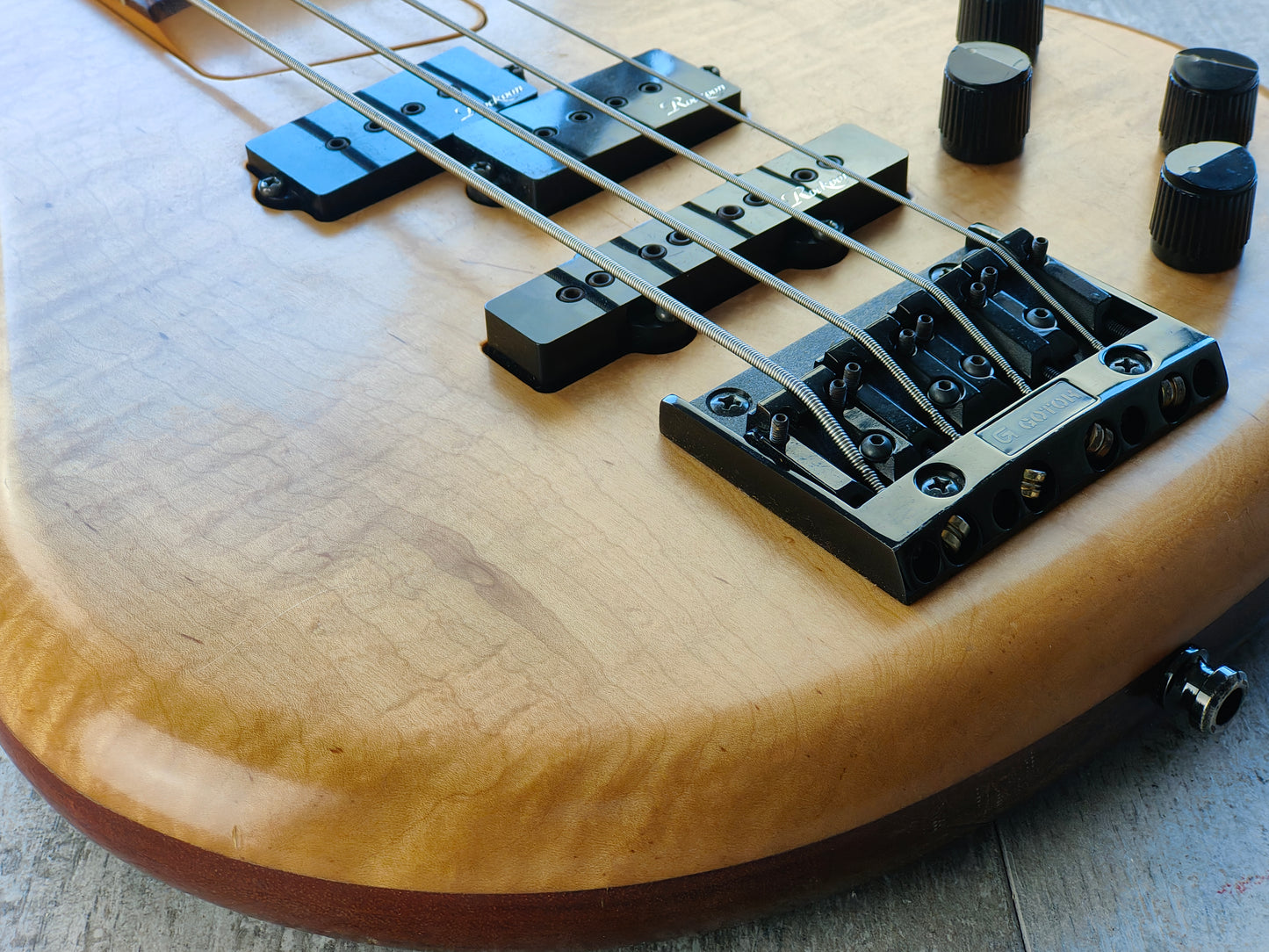 1990's Rockoon Japan (by Kawai) RB Series Medium Scale Fretless Bass (Natural)