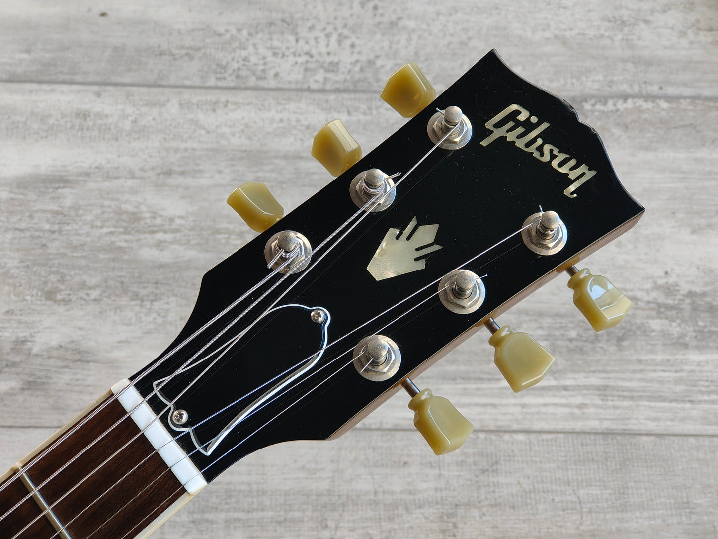 2011 Gibson USA Nighthawk Studio Single Cutaway (Goldtop)