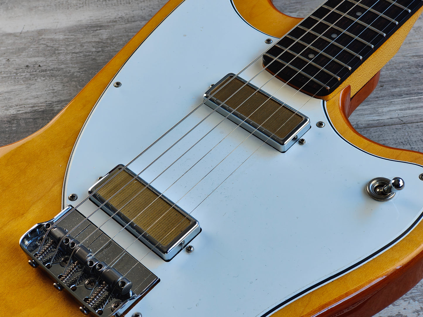 Harmony USA Silhouette "Special Run" Offset w/Gold Foils (Natural)