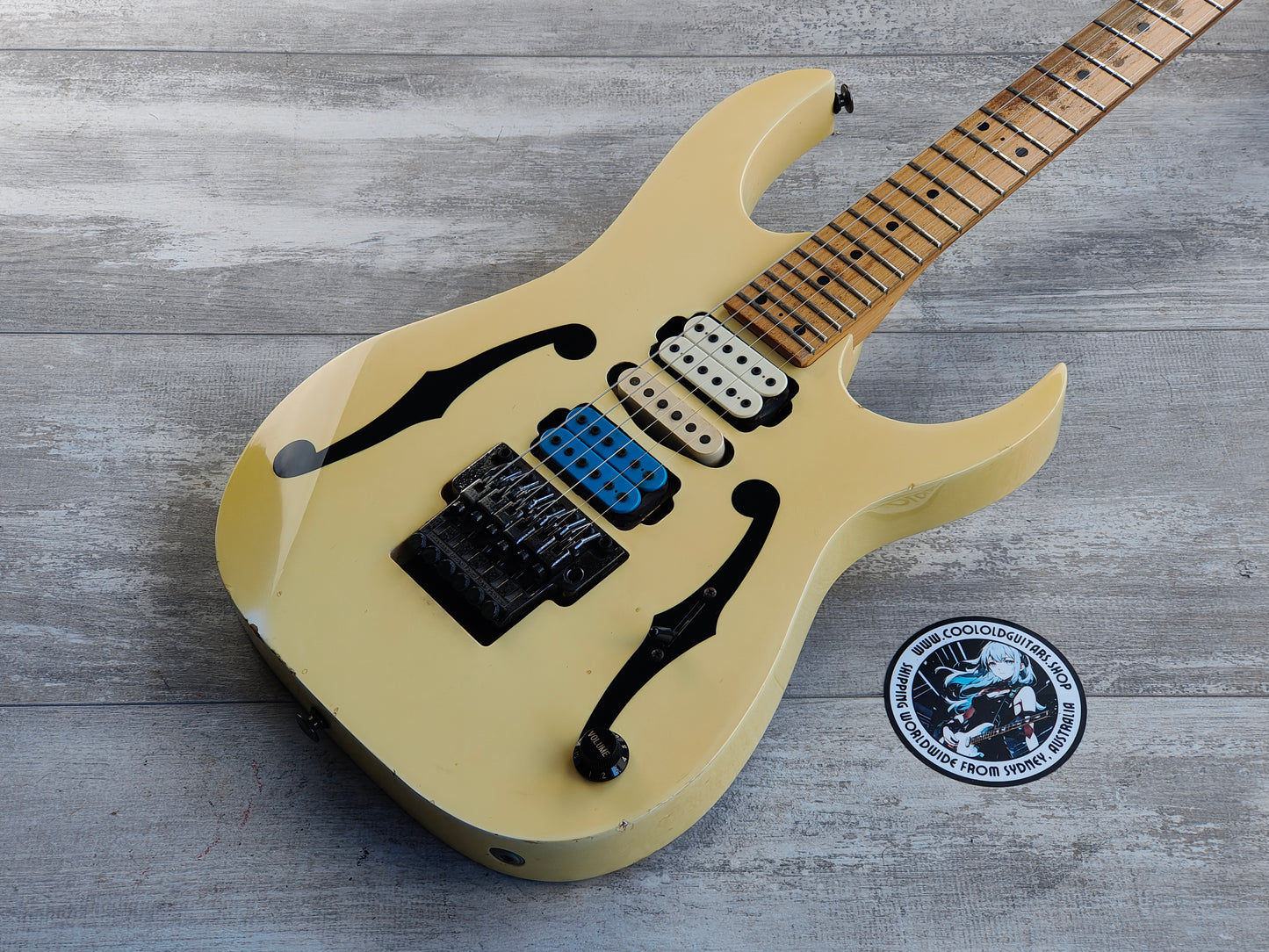 1992 Ibanez Japan PGM300 Paul Gilbert Signature Model Superstrat (White)