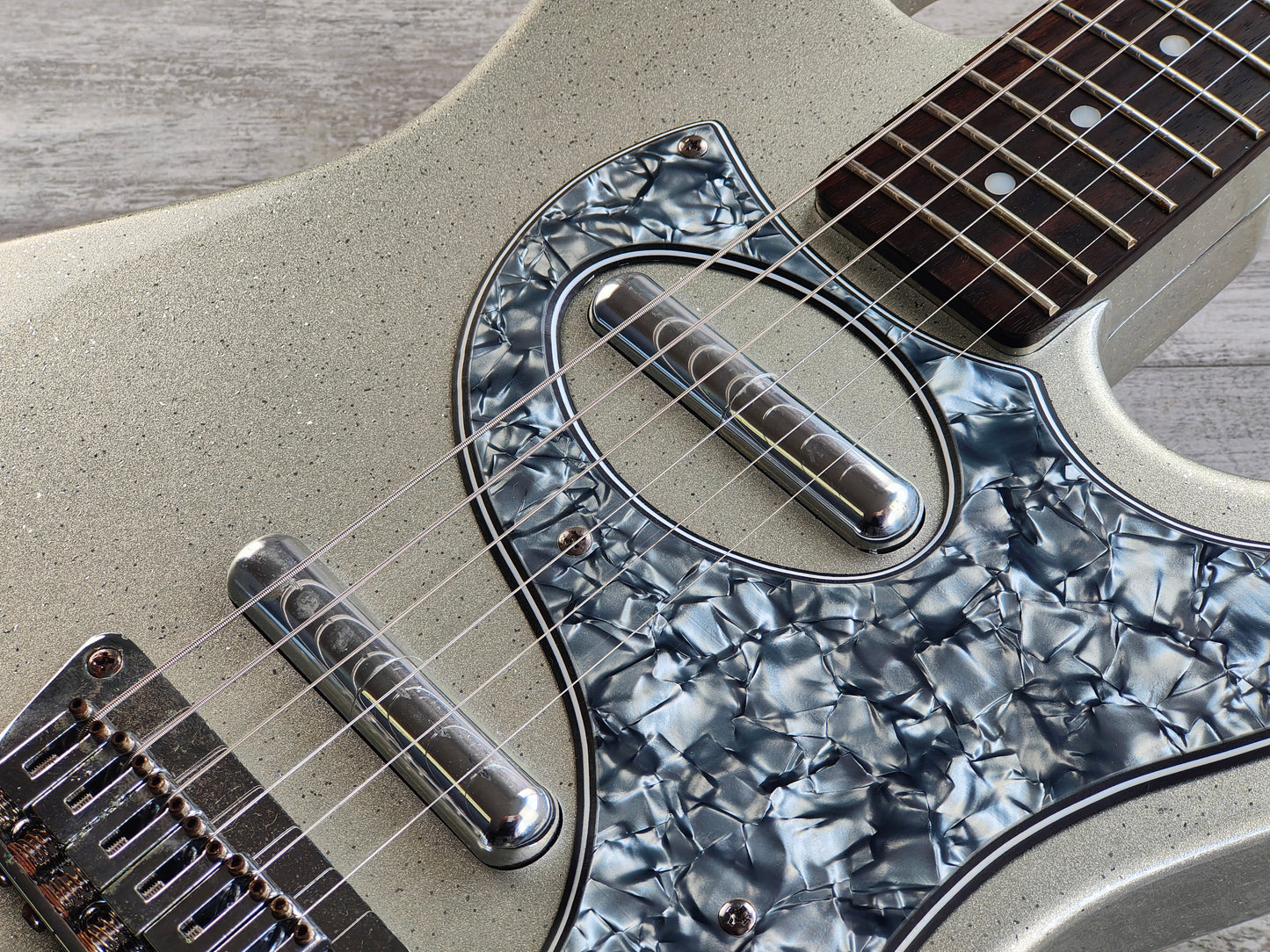 1999 Telestar Mona (Danelectro 1457) Electric Guitar w/Amplifier Case (Silver Sparkle)