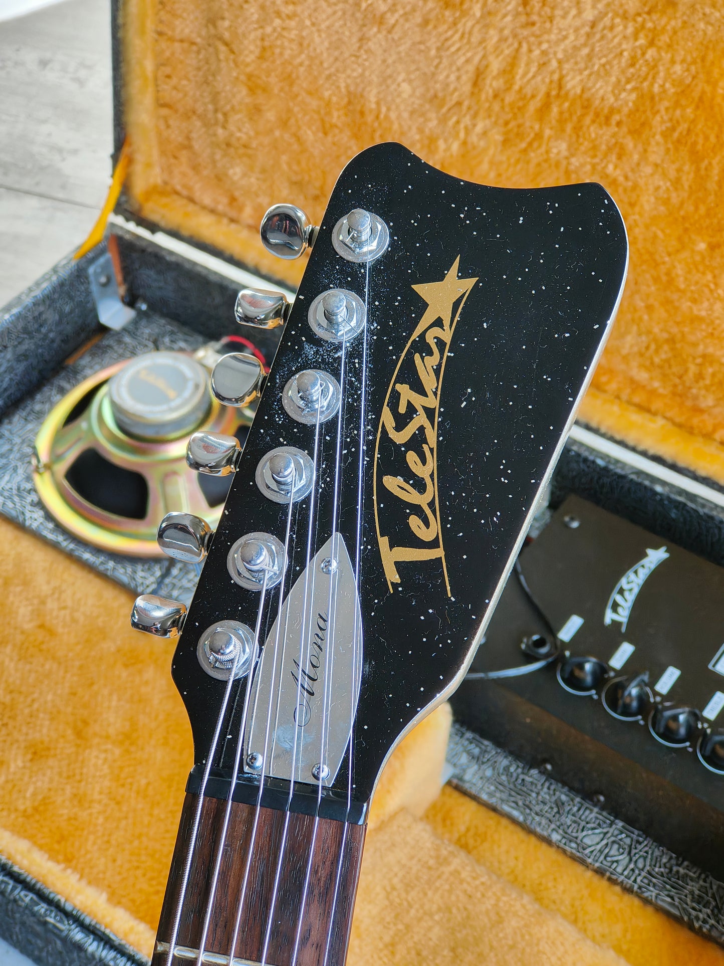 1999 Telestar Mona (Danelectro 1457) Electric Guitar w/Amplifier Case (Silver Sparkle)