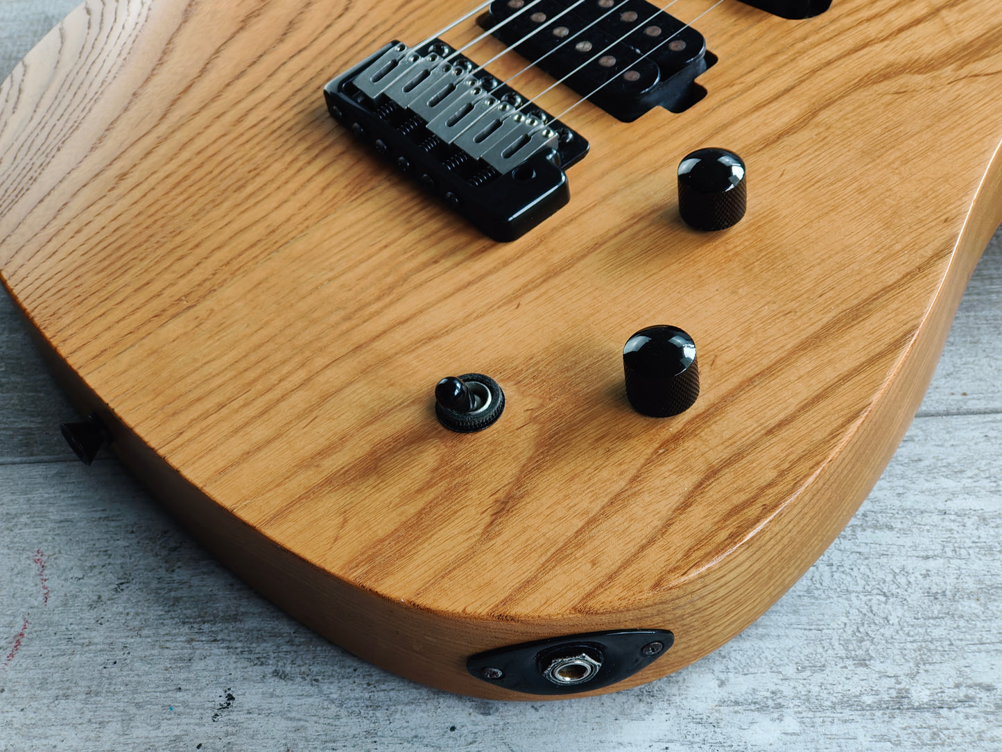 Chapman ML1 "Swamp Ash" HSS Superstrat (Natural)
