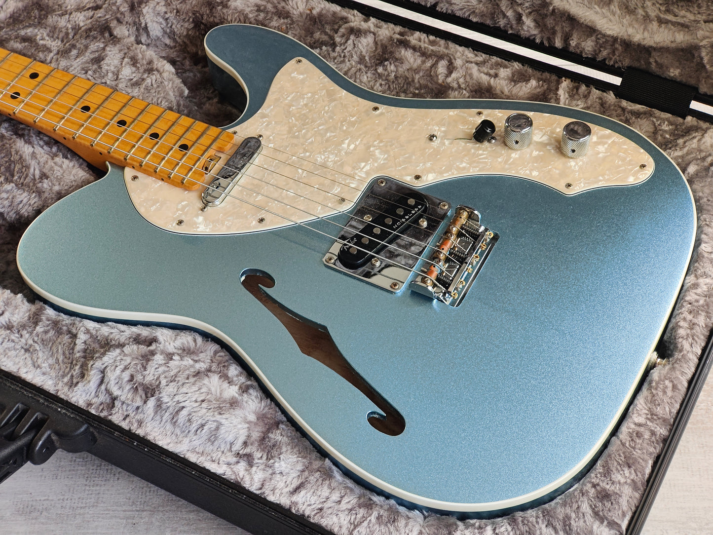 2016 Fender USA American Elite Thinline Telecaster (Mystic Ice Blue)