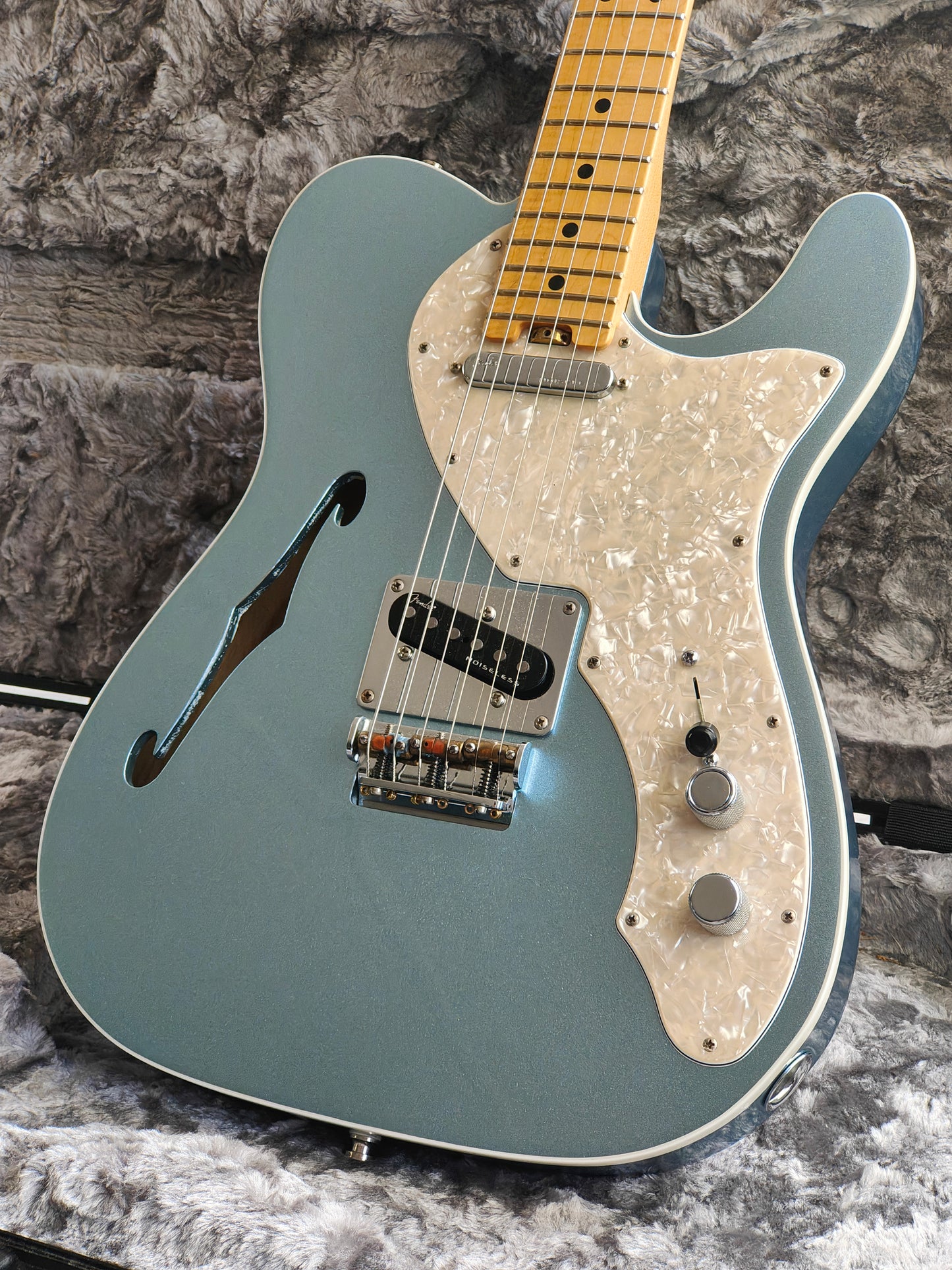 2016 Fender USA American Elite Thinline Telecaster (Mystic Ice Blue)