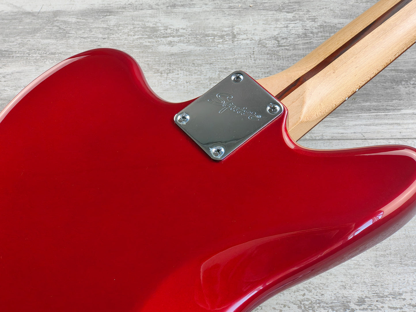 2018 Squier Vintage Modified Short Scale Jaguar Bass Special (Candy Apple Red)