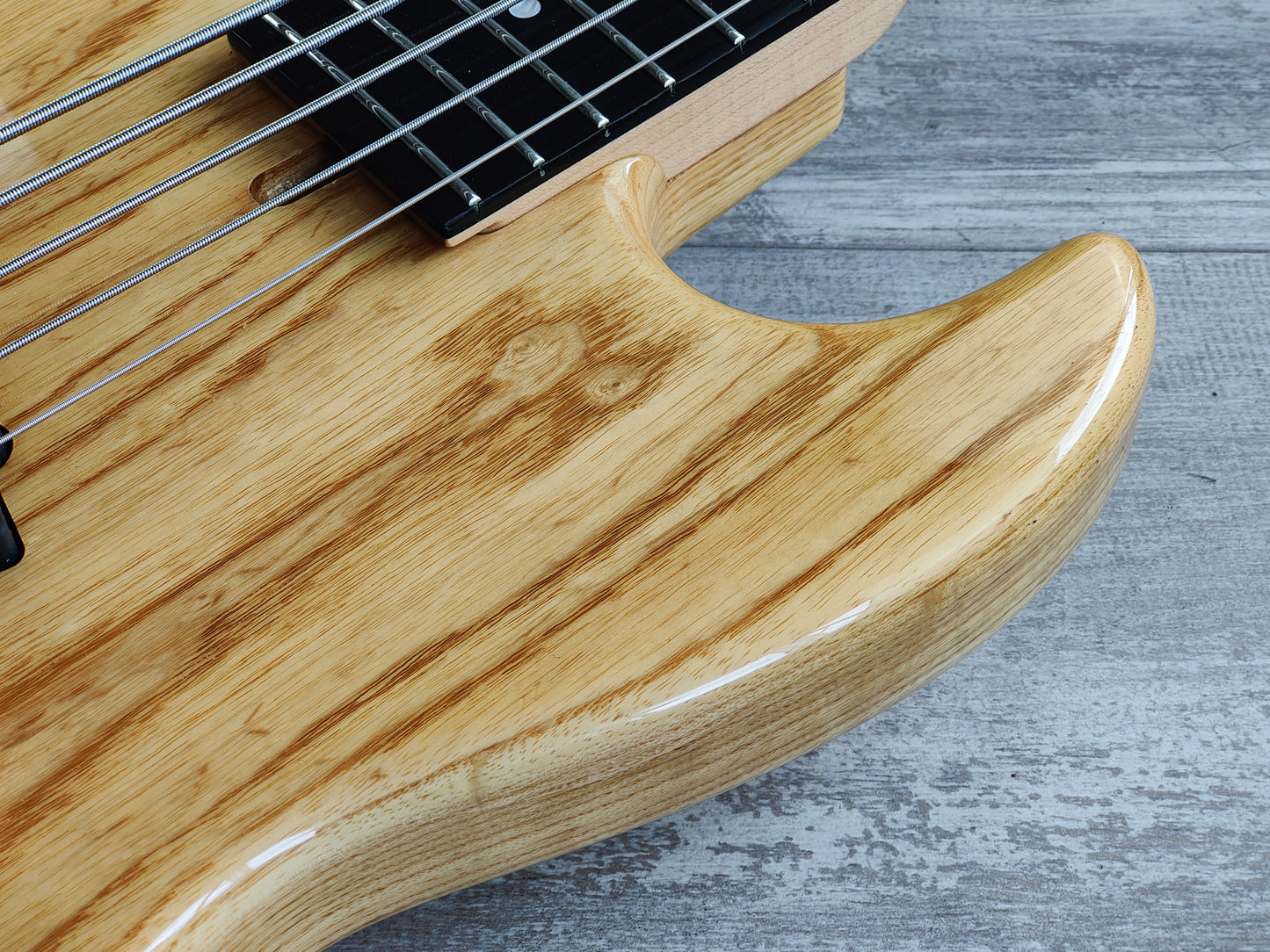 2000's Moon JJ-5 5-String Jazz Bass w/Bartolini's (Natural)
