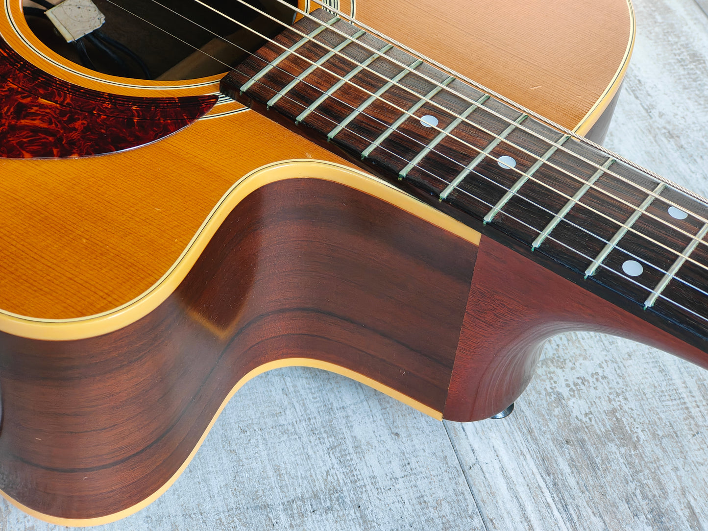 1993 Maton EM325C Vintage Acoustic Electric Guitar w/AP4 Pickup (Natural)