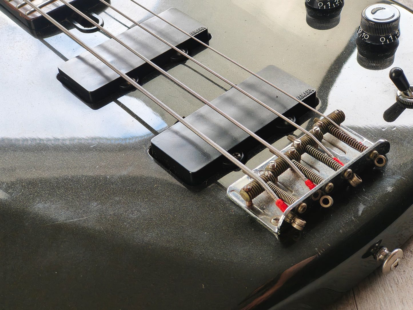 1985 Yamaha Japan BBVII-A Broad Bass (Metallic Black)