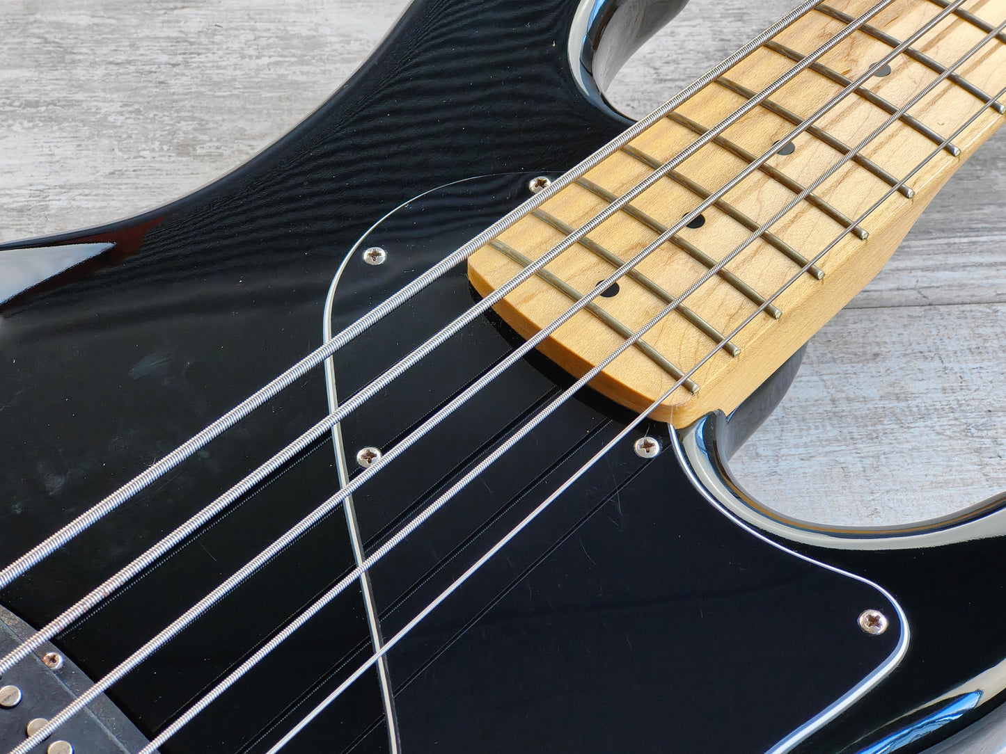 2014 Squier Dimension V 5-String Bass (Black)