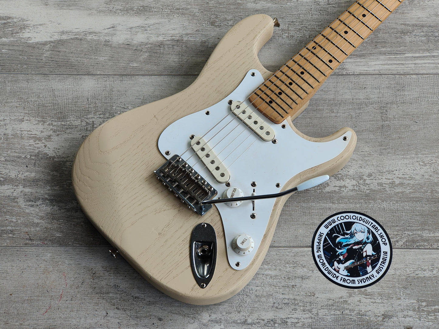 1992 Fender Japan MST-32 Mini Stratocaster (White Ash)