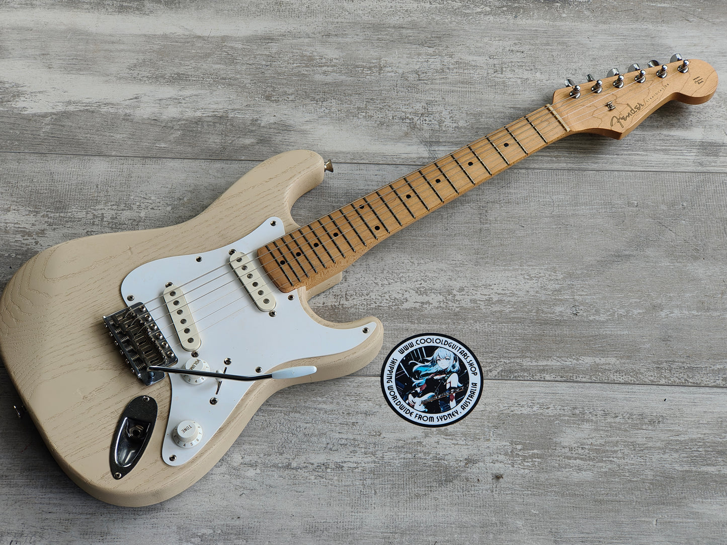 1992 Fender Japan MST-32 Mini Stratocaster (White Ash)