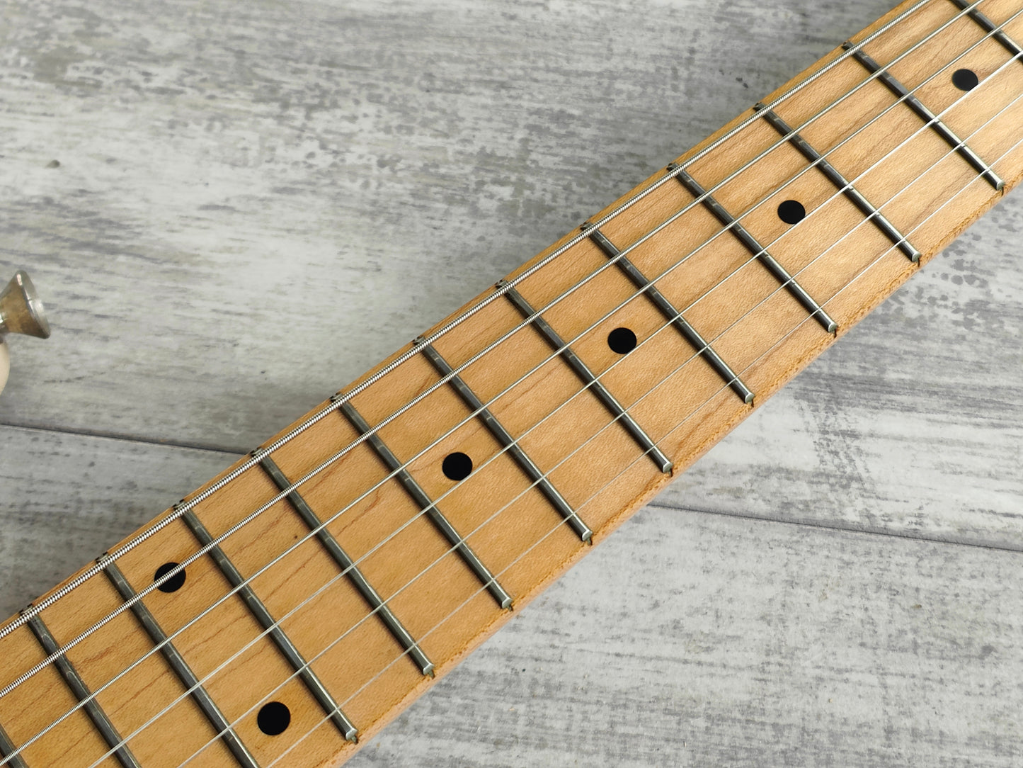 1992 Fender Japan MST-32 Mini Stratocaster (White Ash)