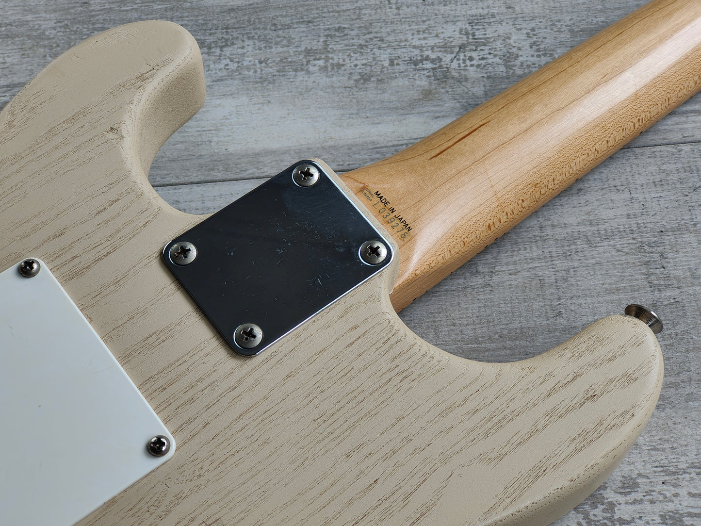 1992 Fender Japan MST-32 Mini Stratocaster (White Ash)