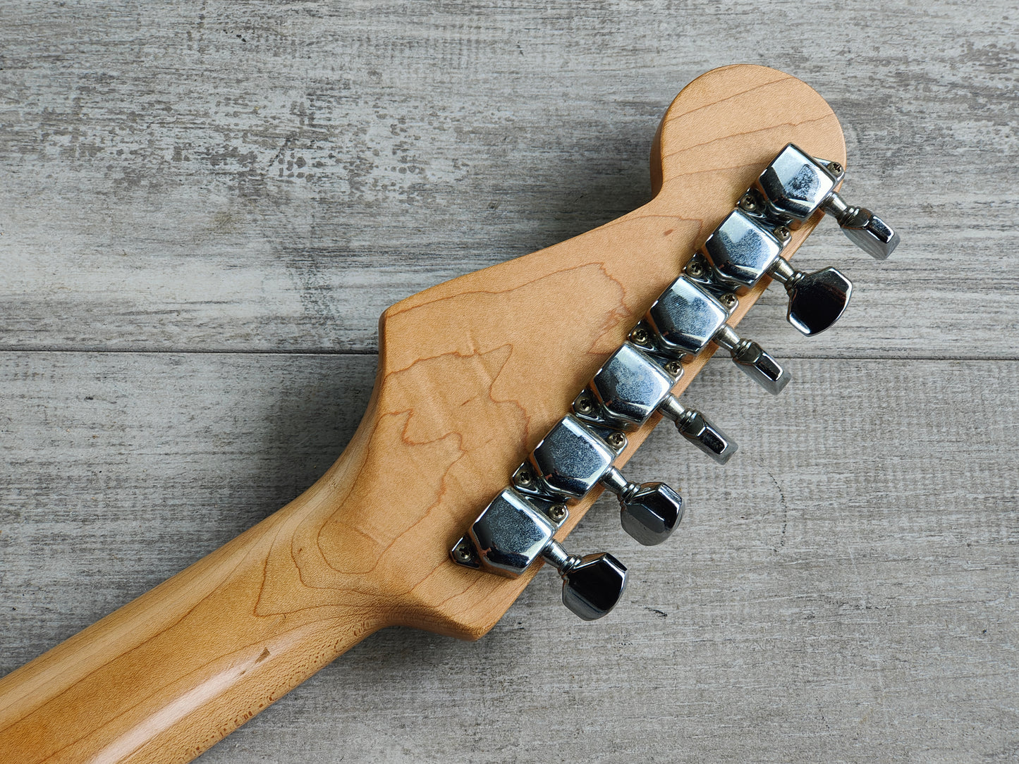 1992 Fender Japan MST-32 Mini Stratocaster (White Ash)