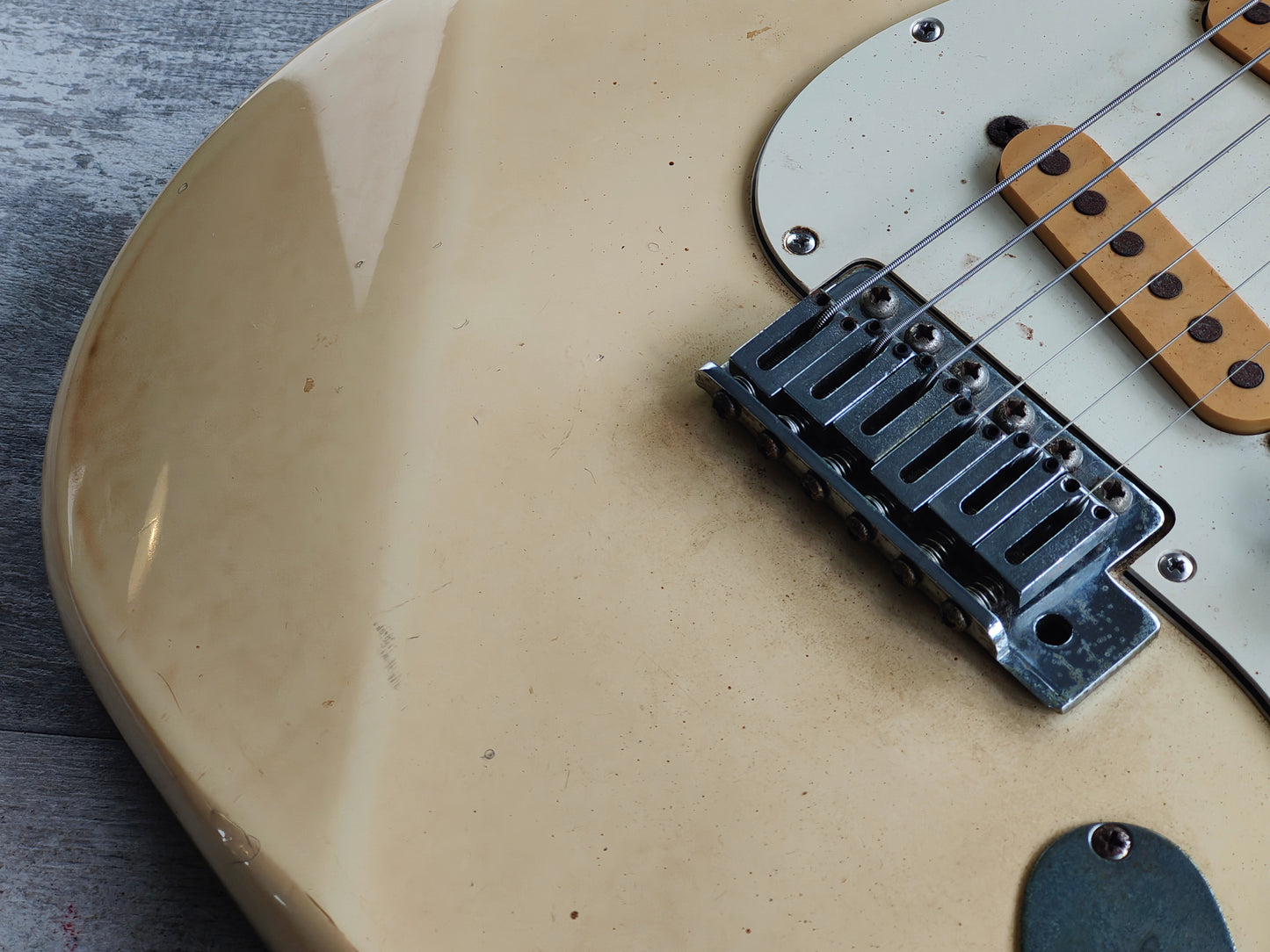 1989 Fender Japan STM55 Pro Feel "Medium Scale" Stratocaster (White)