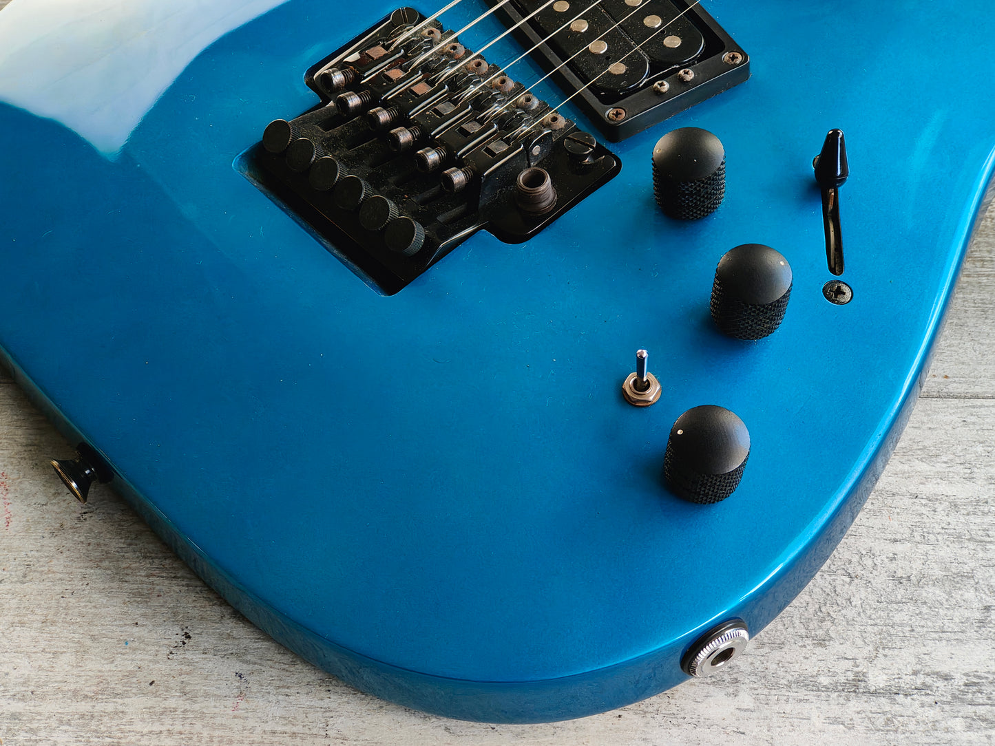 1989 Kramer 100 Series 620 HSS Superstrat w/Floyd Rose (Candy Blue)