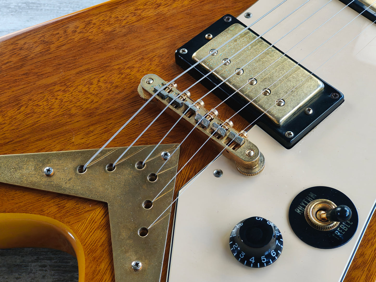 2006 Epiphone '58 1958 Reissue Korina Flying V (Natural)