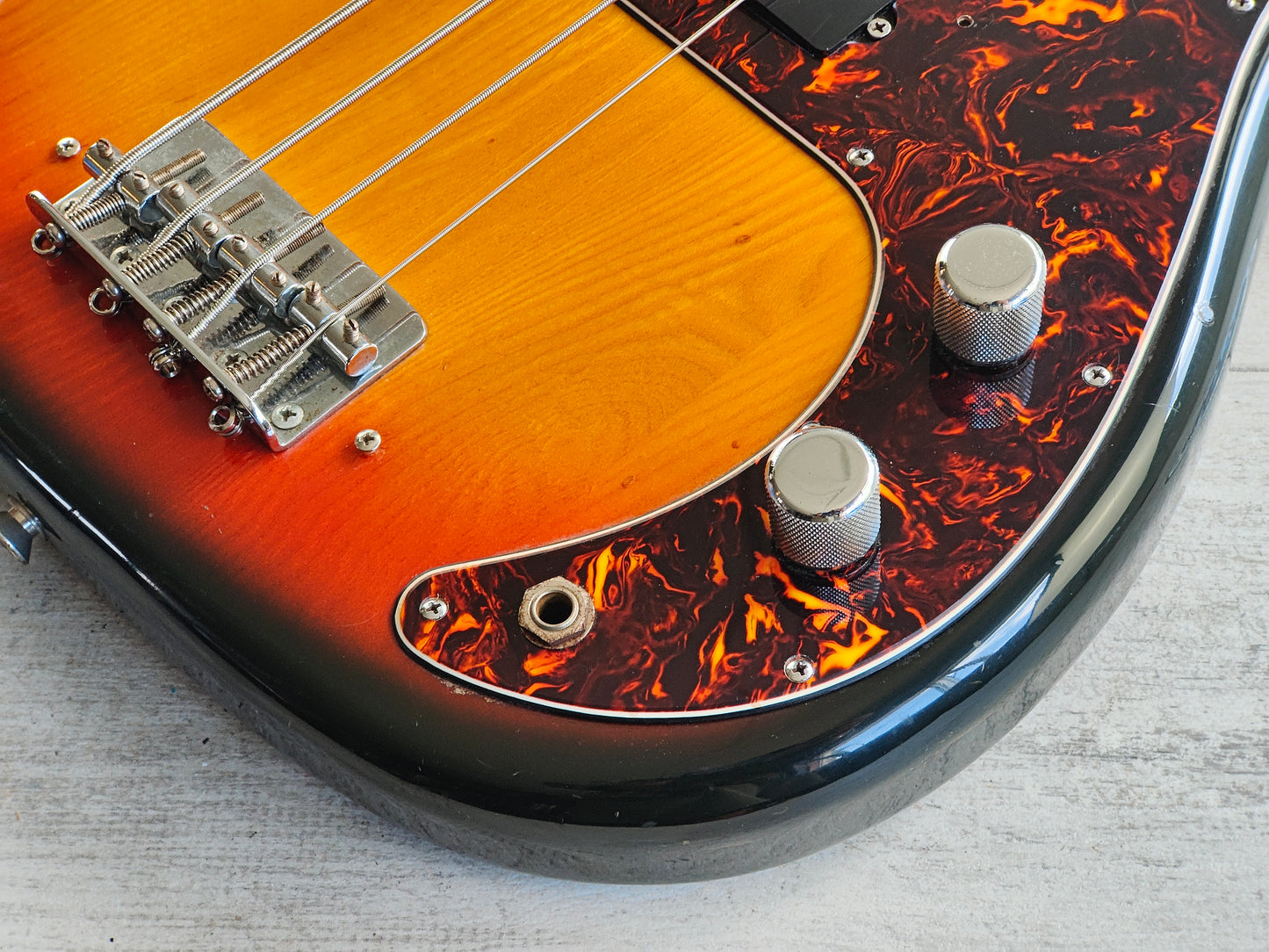 1980 Yamaha Japan PB-400 Pulser Precision Bass (Sunburst)
