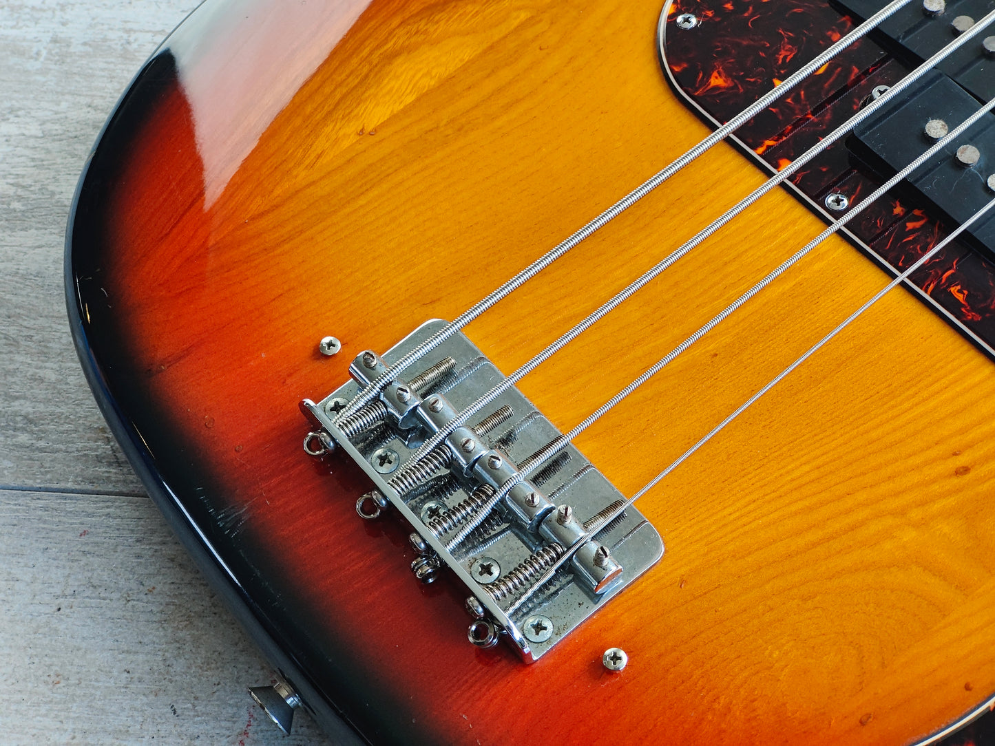 1980 Yamaha Japan PB-400 Pulser Precision Bass (Sunburst)
