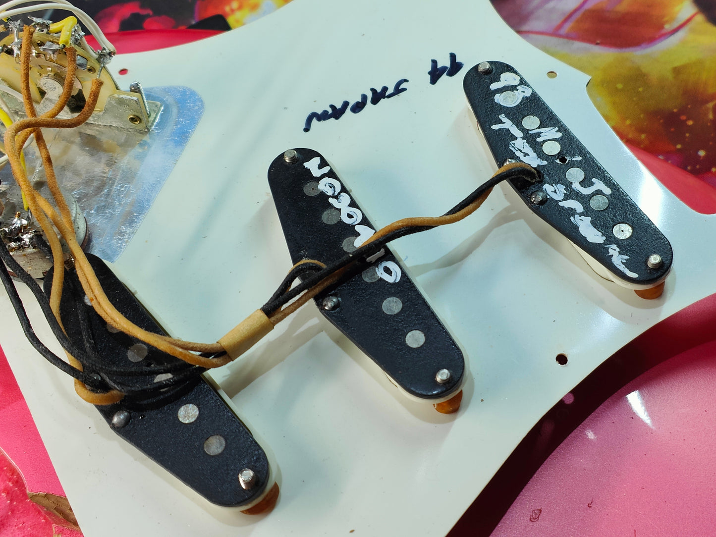 1991 Fender Japan Vintage Stratocaster w/US Pickups (Metallic Pink)