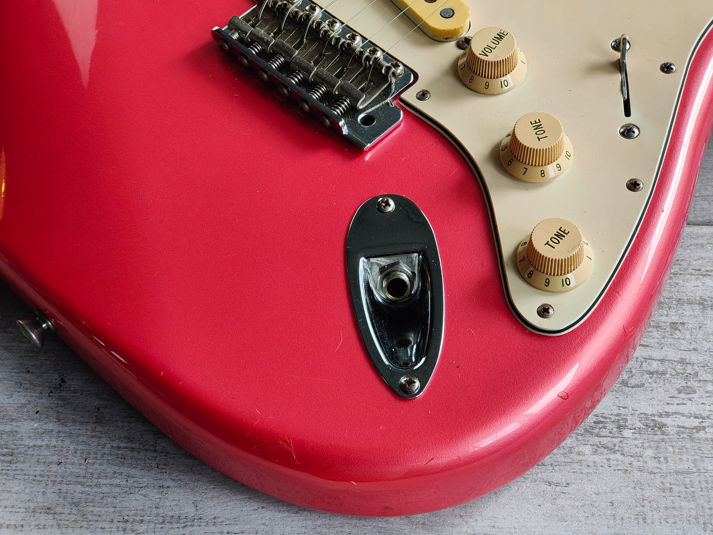 1991 Fender Japan Vintage Stratocaster w/US Pickups (Metallic Pink)