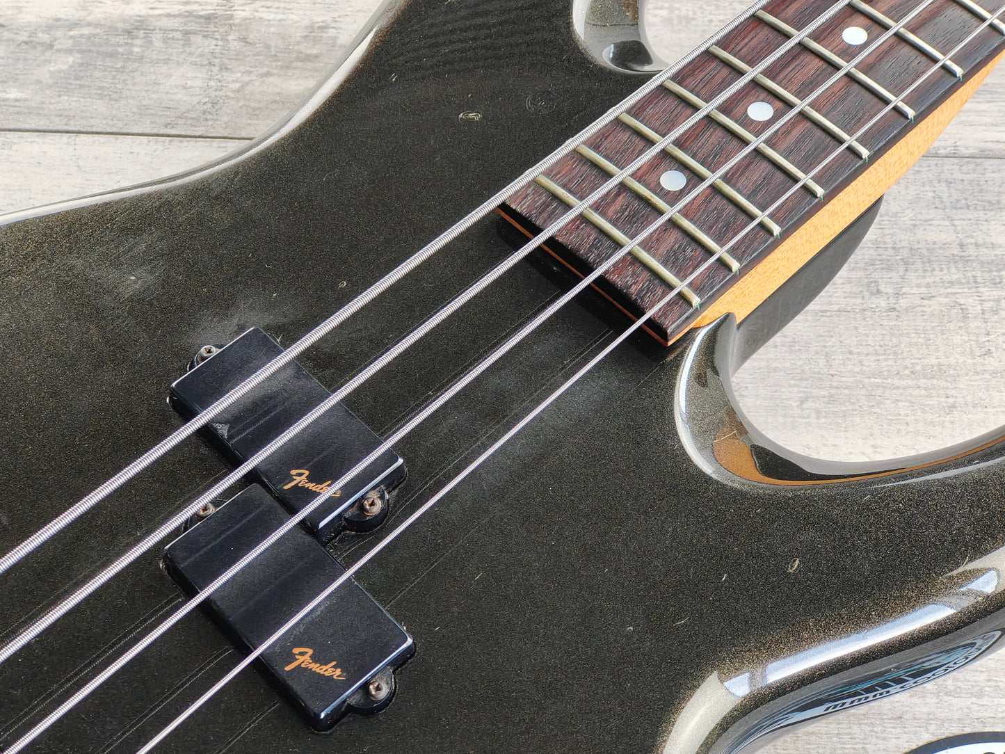 1989 Fender Japan Precision Bass Lyte (Montego Black)