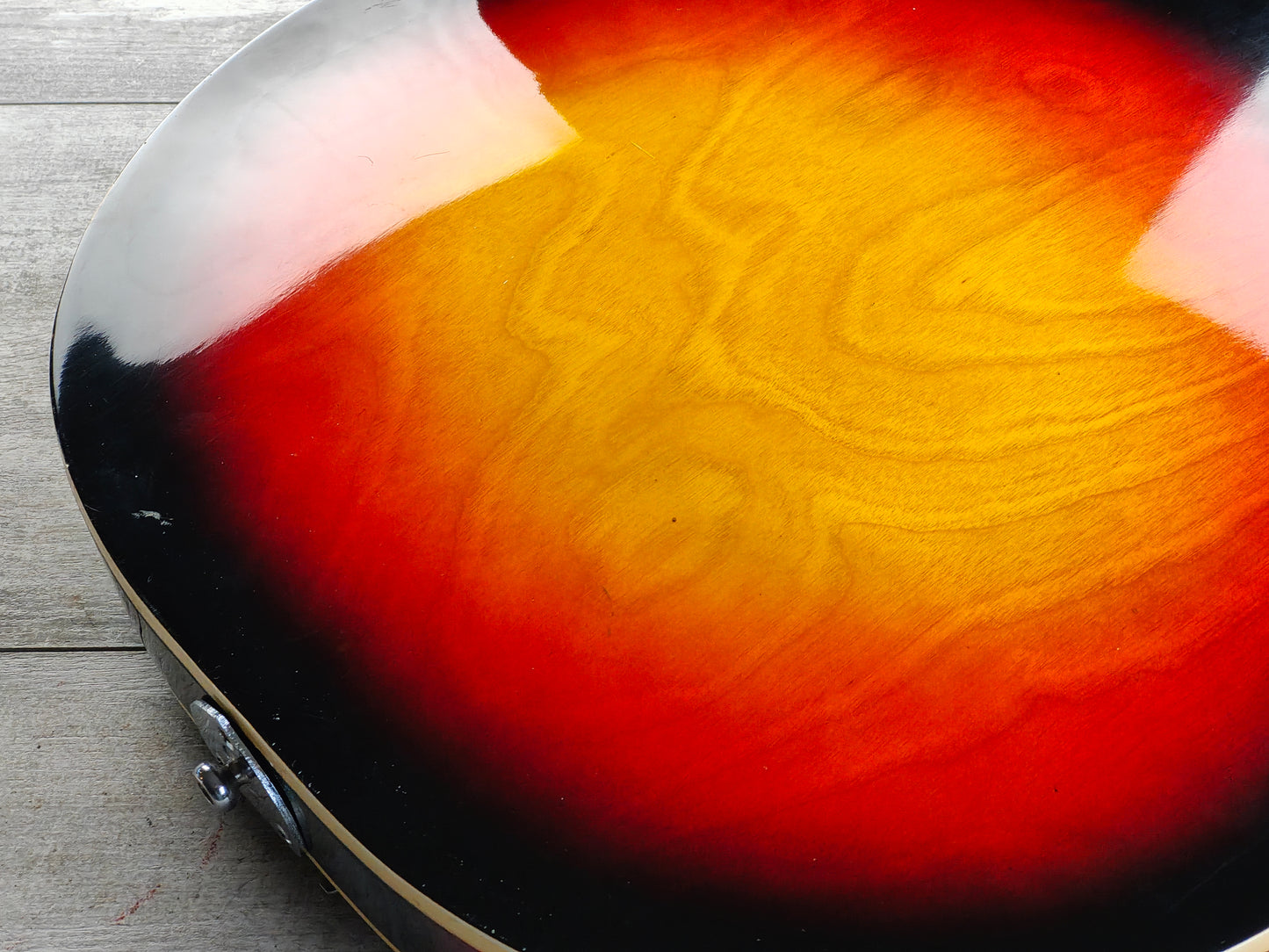 1969 Diamond (by Aria Japan) 5120 Short Scale Hollowbody Bass (Sunburst)