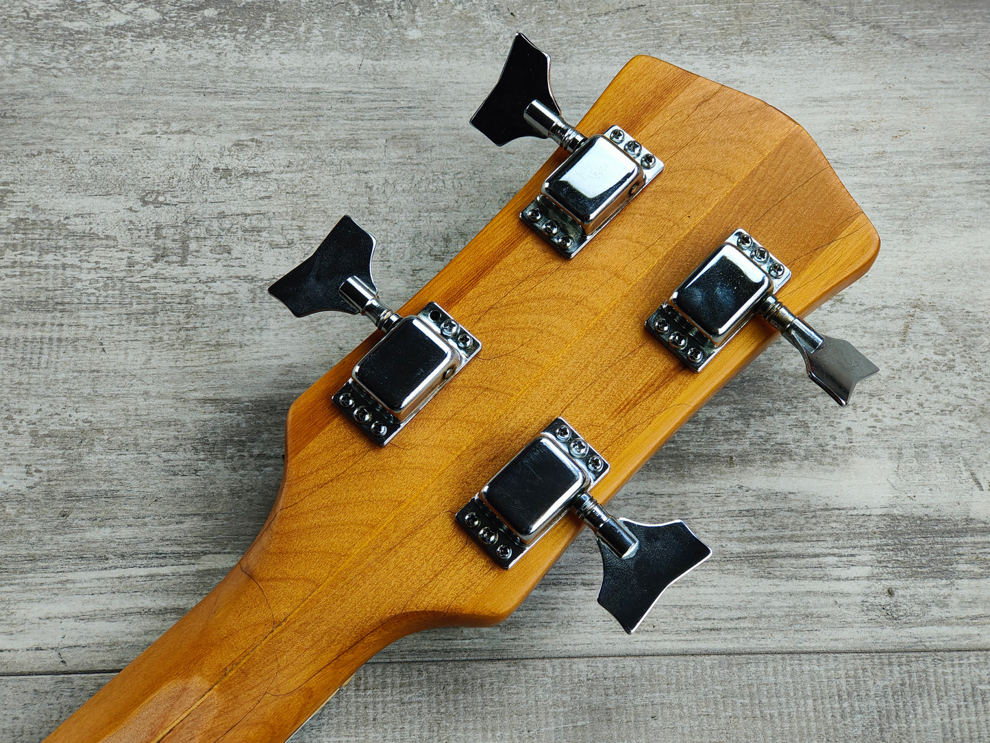 1969 Diamond (by Aria Japan) 5120 Short Scale Hollowbody Bass (Sunburst)