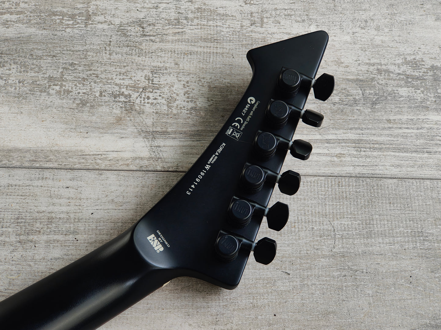 2019 ESP LTD Vulture James Hetfield Signature Flying V w/EMGs (Satin Black)