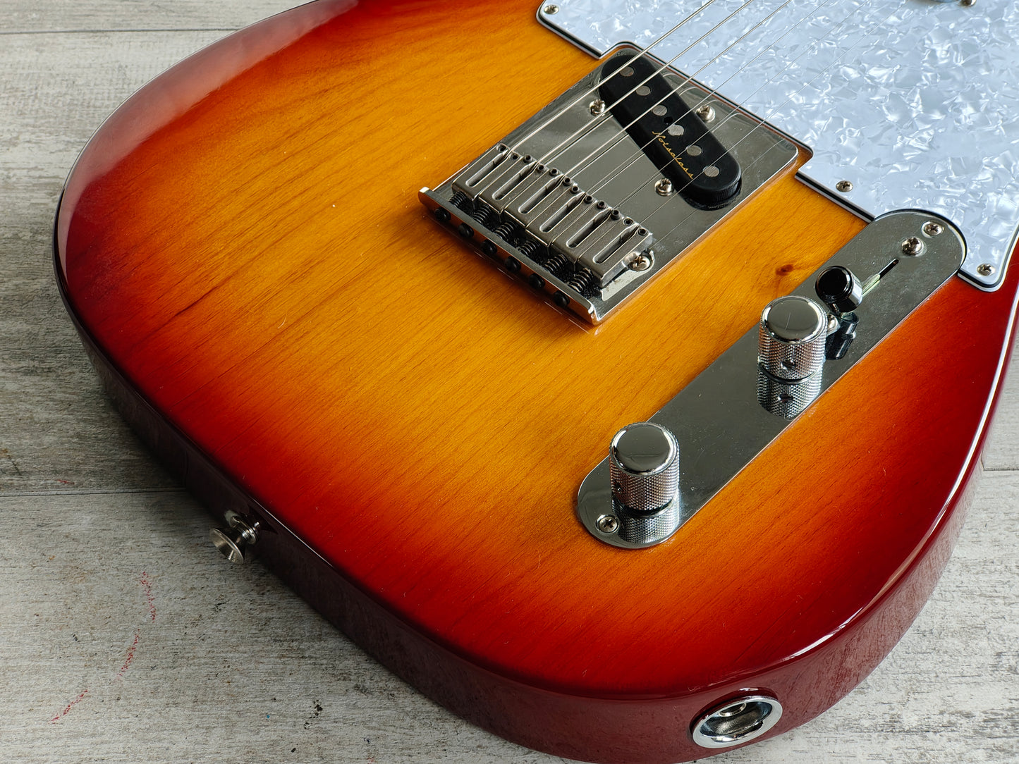 2023 Fender Player Plus Telecaster - Maple Fingerboard (Sienna Sunburst)