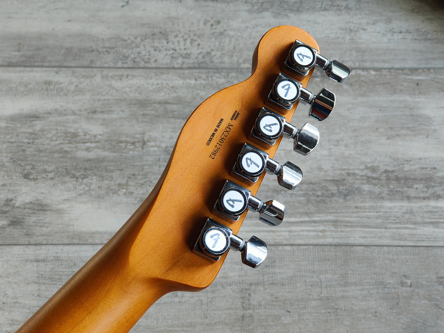 2023 Fender Player Plus Telecaster - Maple Fingerboard (Sienna Sunburst)