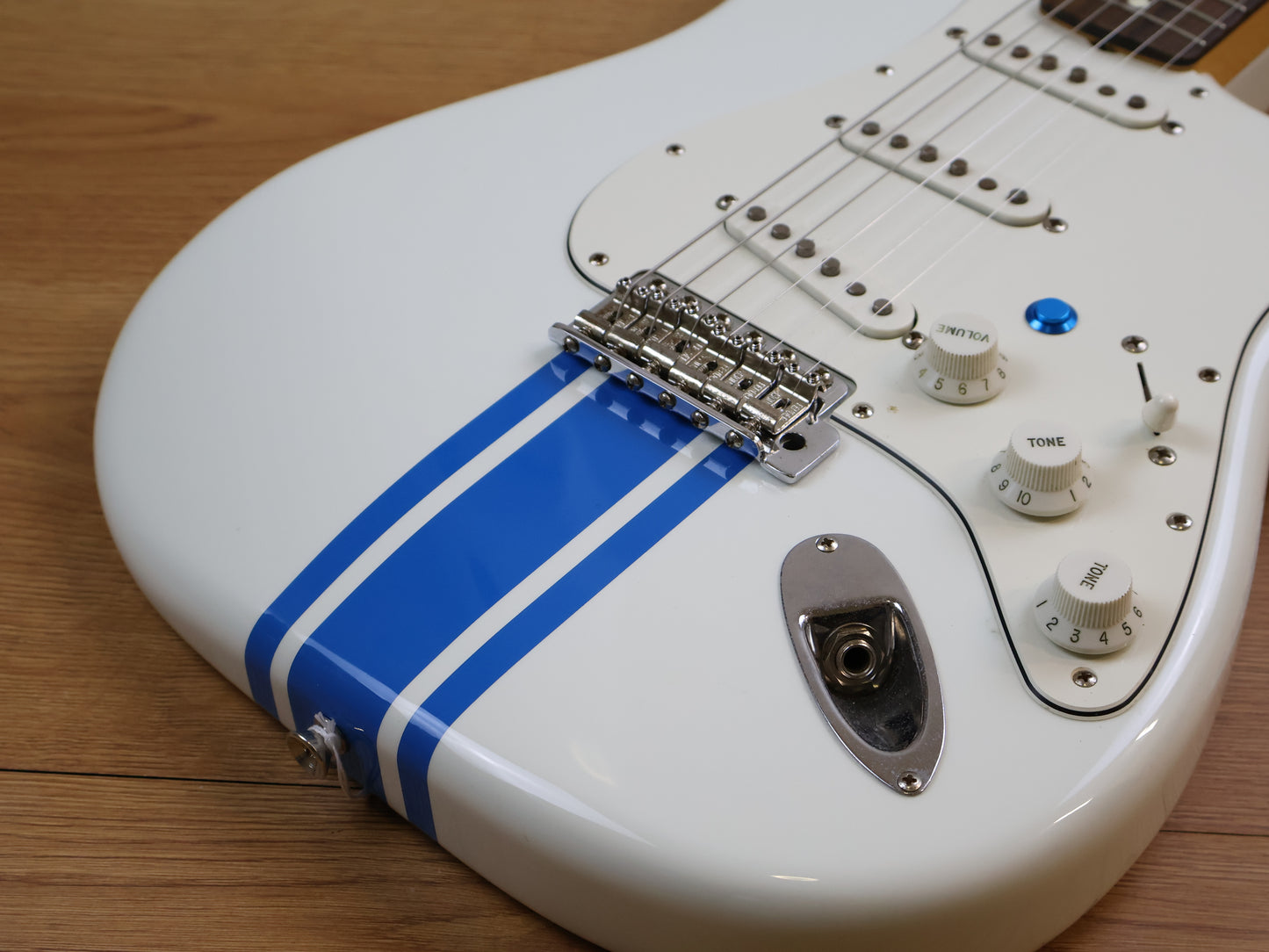 2023 Fender Traditional 60's Stratocaster (Olympic White w/Blue Stripe)
