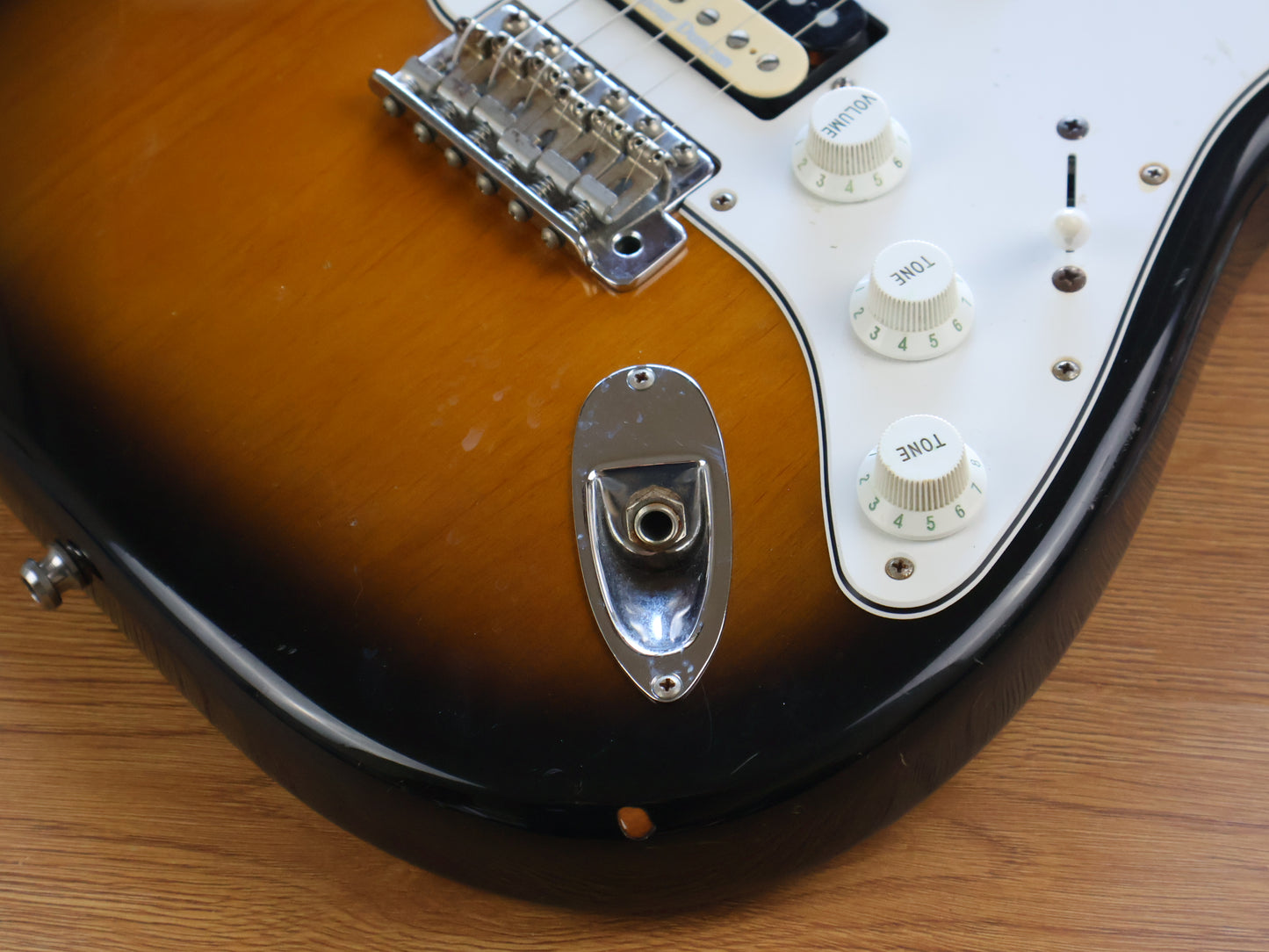 2007 Fender Japan ST-STD HSH Stratocaster Standard (Sunburst)