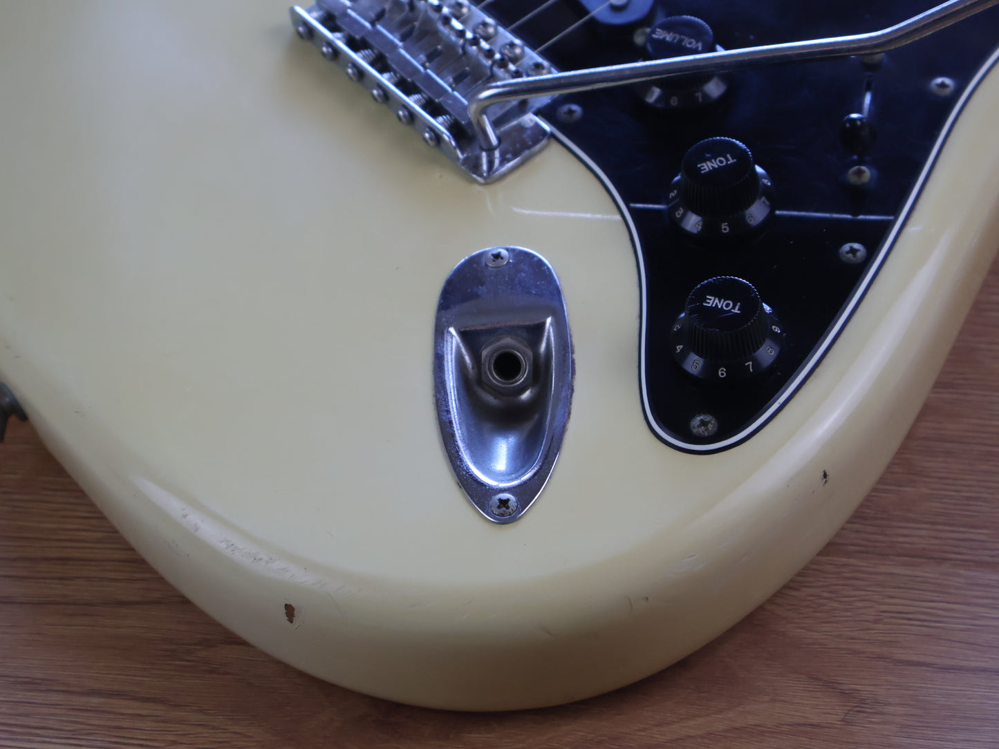 1985 Tokai Japan SS-40 Silver Star Stratocaster (Vintage White)