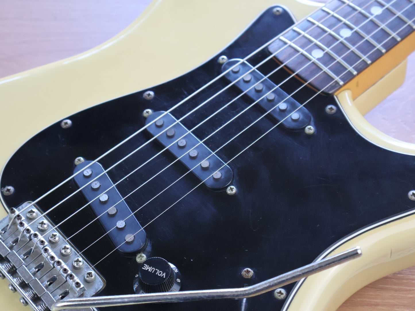 1985 Tokai Japan SS-40 Silver Star Stratocaster (Vintage White)